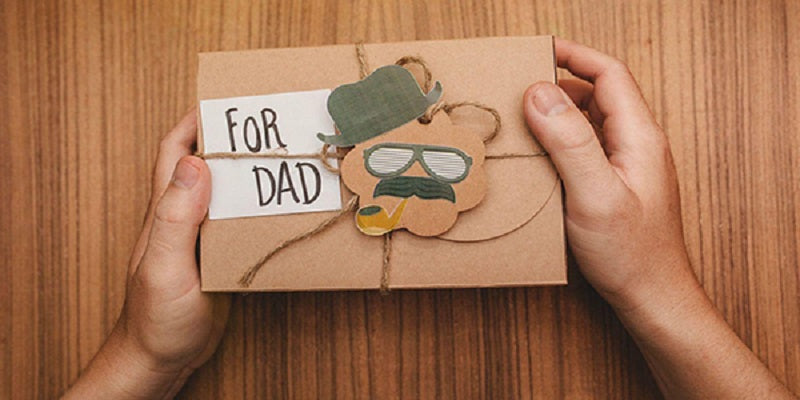 25 Special Father’s Day gifts from Baby to Daddy