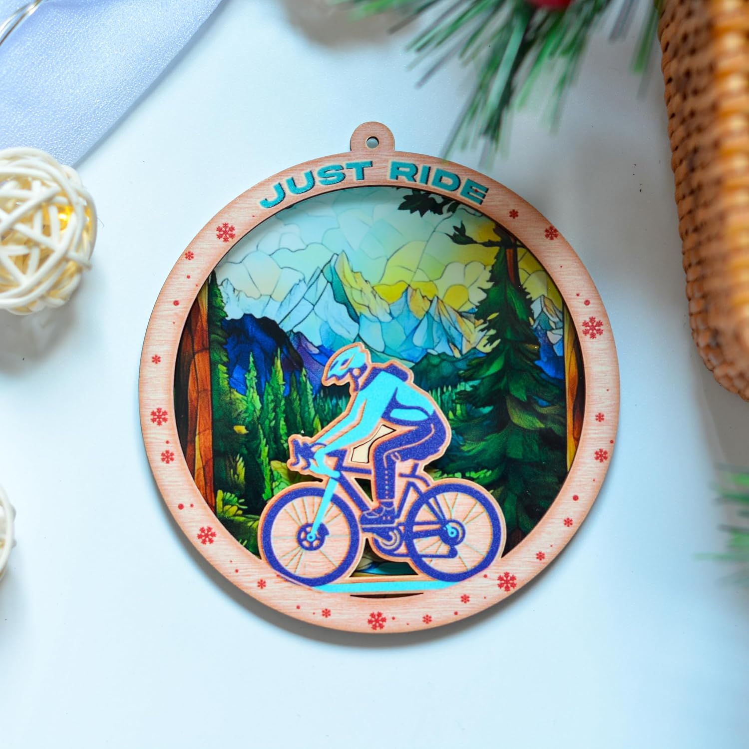 Cycling Christmas Ornament – Bicycle Gift for Cyclists, Bikers, Bike Lovers & Racing Enthusiasts, Xmas Tree Decor