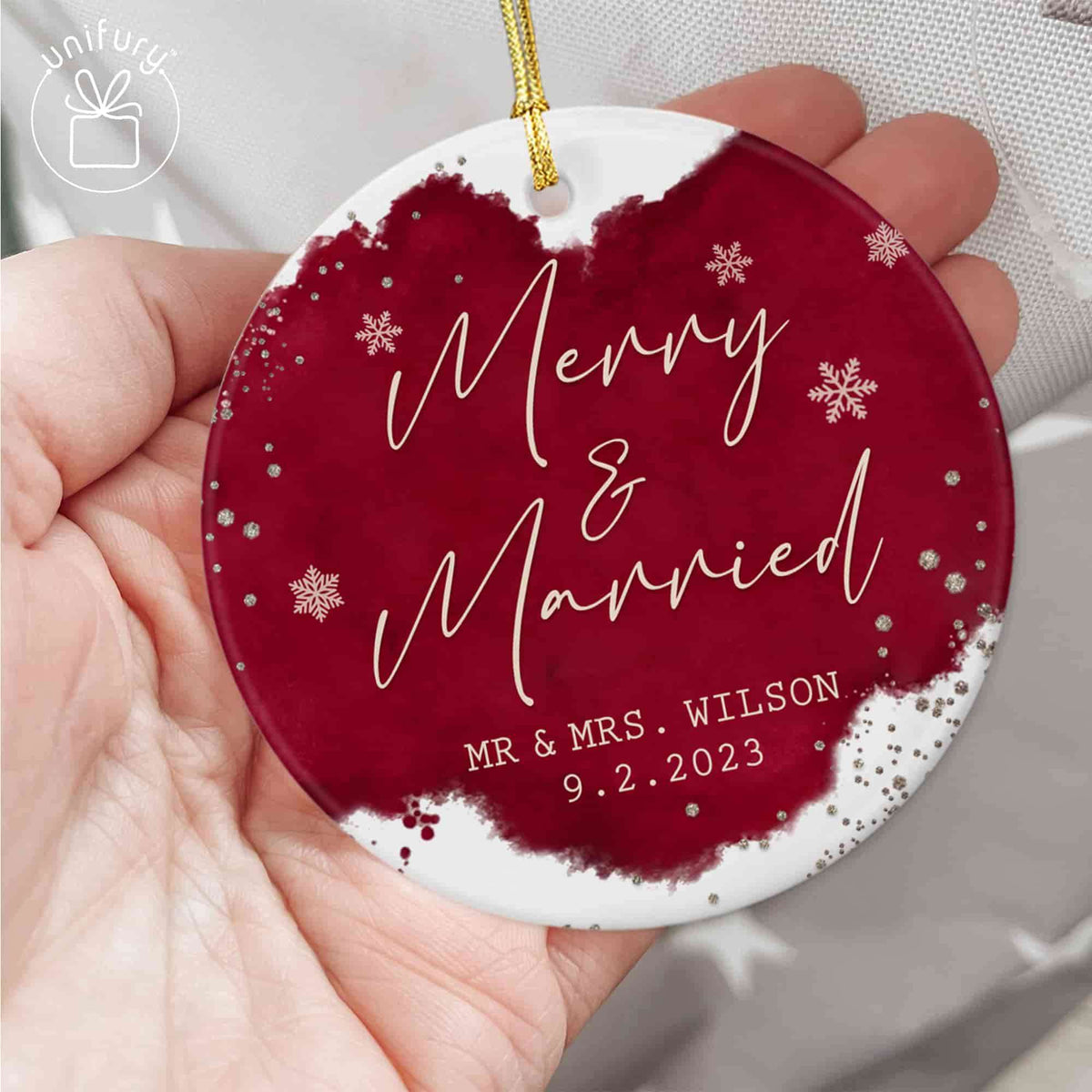 Luxurious Red Merry &amp; Married Snowflake Ceramic Circle Orament