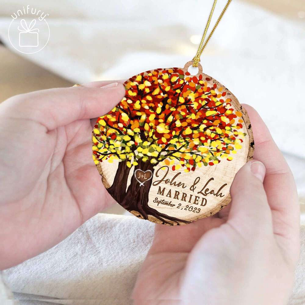 Custom Shape Wooden Ornament Married Foliage Ornaments
