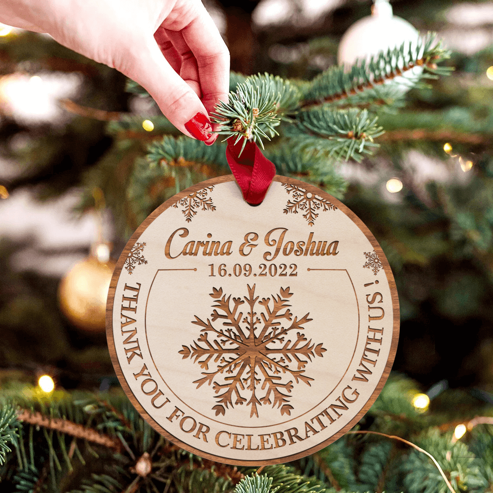 Personalized Wedding Favor Maple Round Ornament gifts Custom