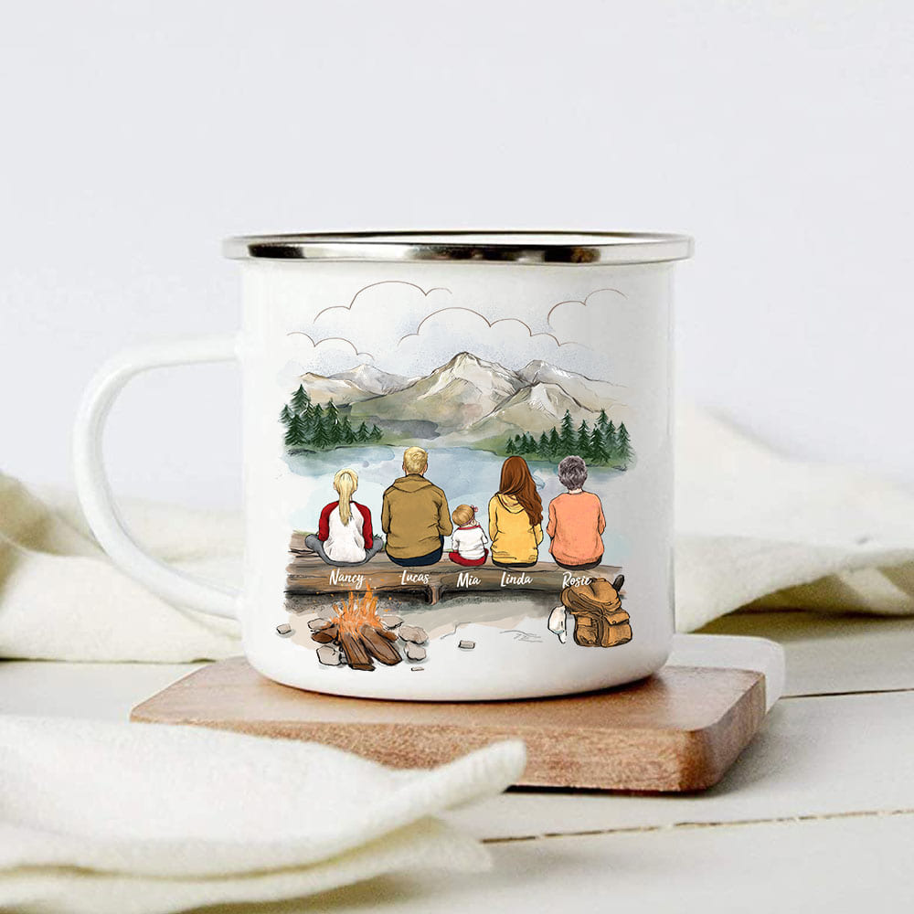 campfire mug gift for the whole family with up to 5 people go hiking together